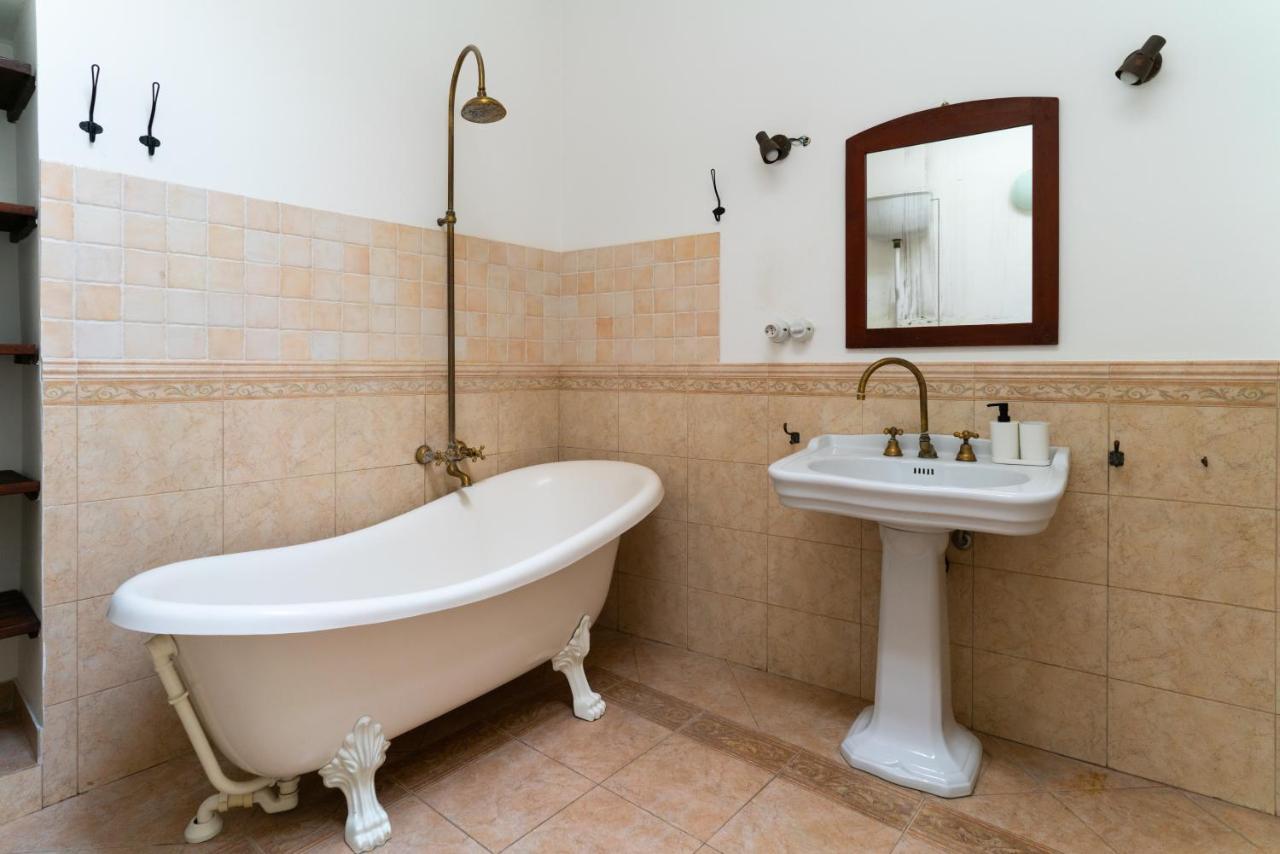 La Casa Di Andrea - Con Terrazzo Apartment Монополи Екстериор снимка