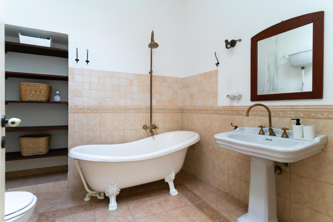 La Casa Di Andrea - Con Terrazzo Apartment Монополи Екстериор снимка